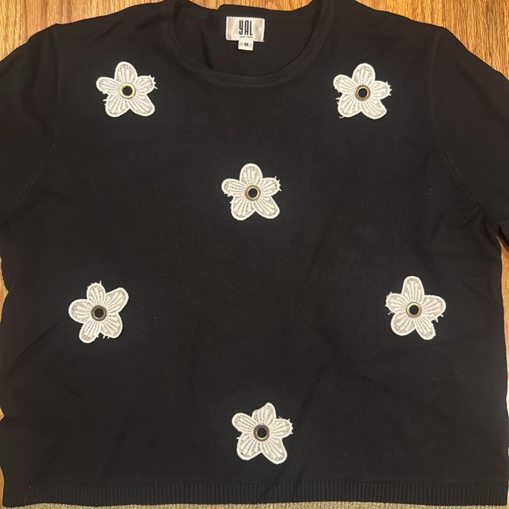 YAL Floral Sweater - Picture 2 of 4